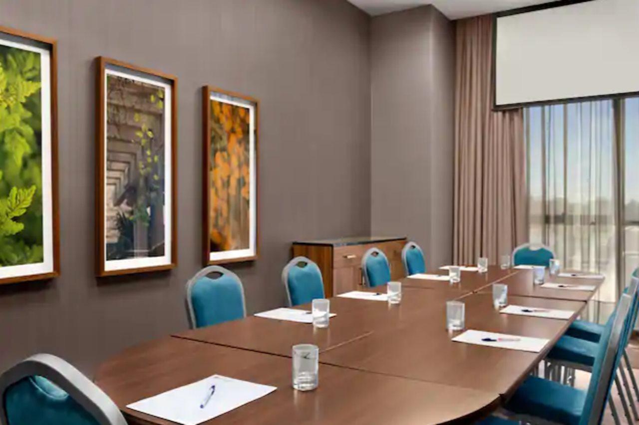 Hilton Garden Inn Redmond Wa Buitenkant foto